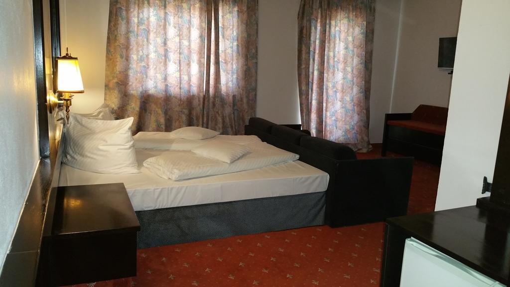 Conacul Balta Alba Otel Dış mekan fotoğraf